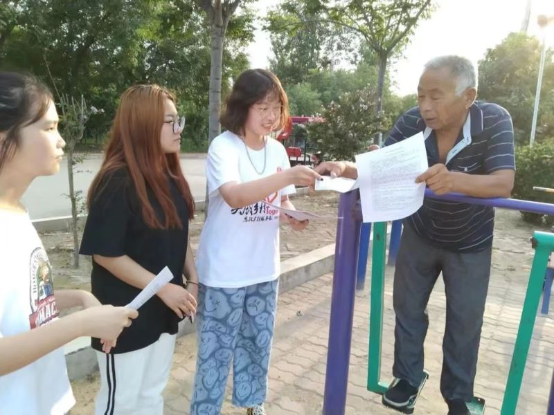 任玲凤1.jpg